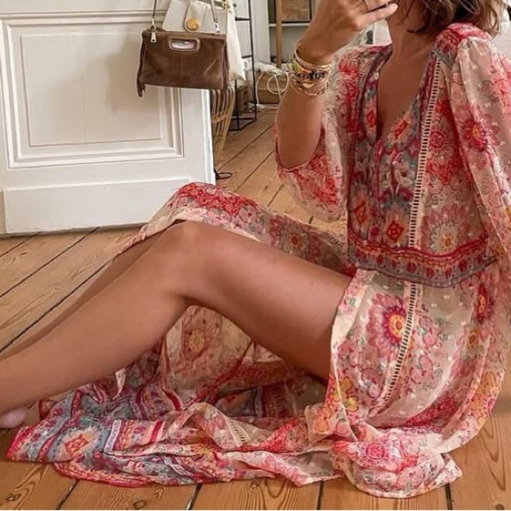 Zara Caftan - Picture 2 of 6